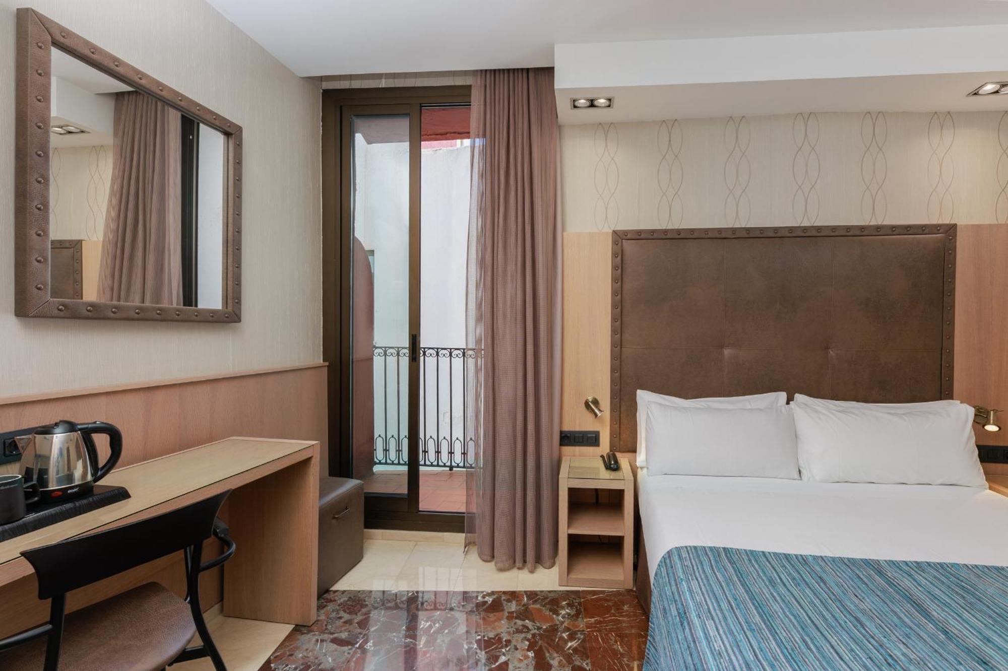 Hotel Gotico Barcelona Room photo